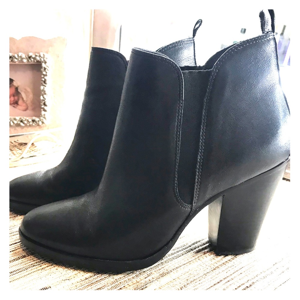 Michael Kors black bootie